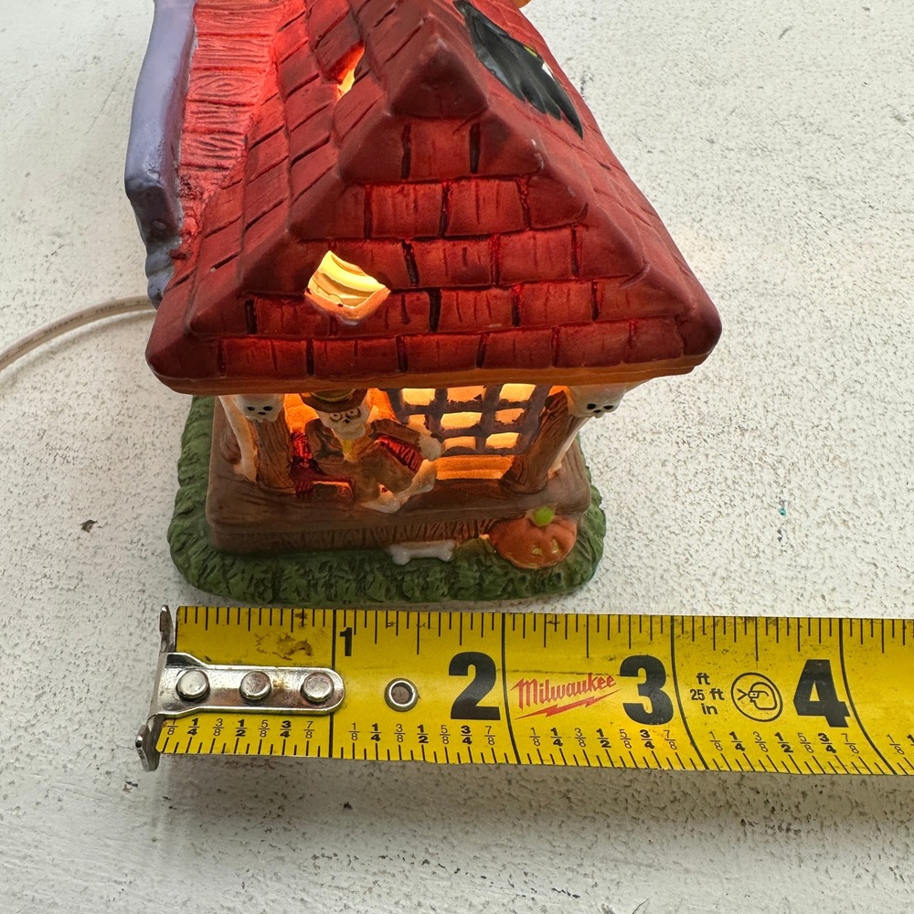 VTG Creepy Hollow Limited Ed Train Depot Halloween Village House & Figures WORKS - Picture 4 of 16